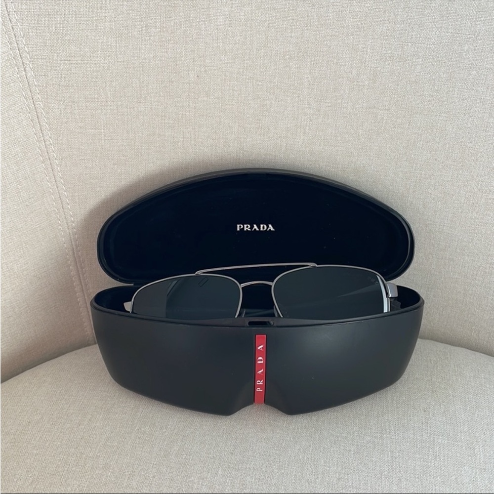 Authentic Prada sunglasses - Picture 9 of 9